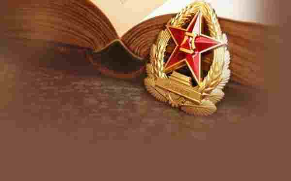 回首红色‘八一’丨今年会党员走访慰问，，，，，，，情暖退役老兵